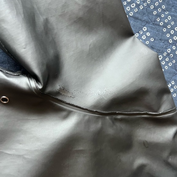 Pendleton Surrey Slicker Raincoat in Black, Size Large - Picture 11 of 12